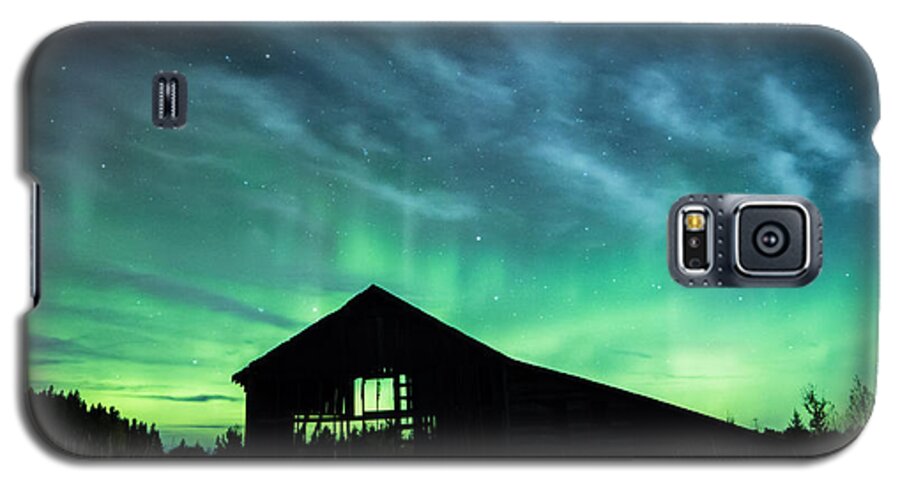 Minnesota Galaxy S5 Case featuring the photograph Who Left the Lights On? by Lori Dobbs