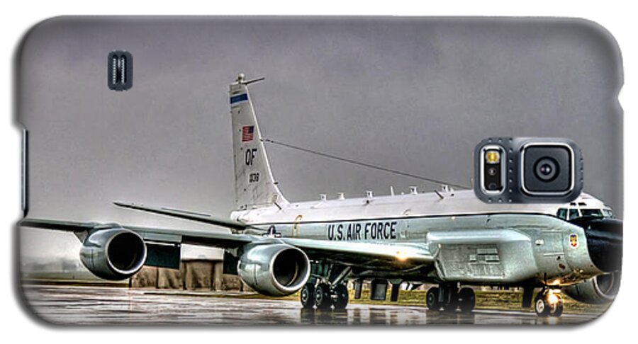 Rc-135 Galaxy S5 Case featuring the photograph RC-135 Rivet Joint by Ryan Wyckoff