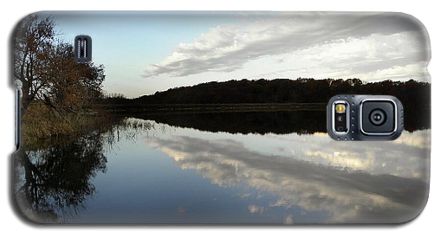 Sunrise Galaxy S5 Case featuring the photograph Reflections on the Lake by Chris Berry