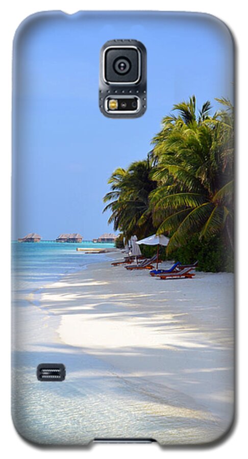 Sun Galaxy S5 Case featuring the photograph Relaxation by Corinne Rhode