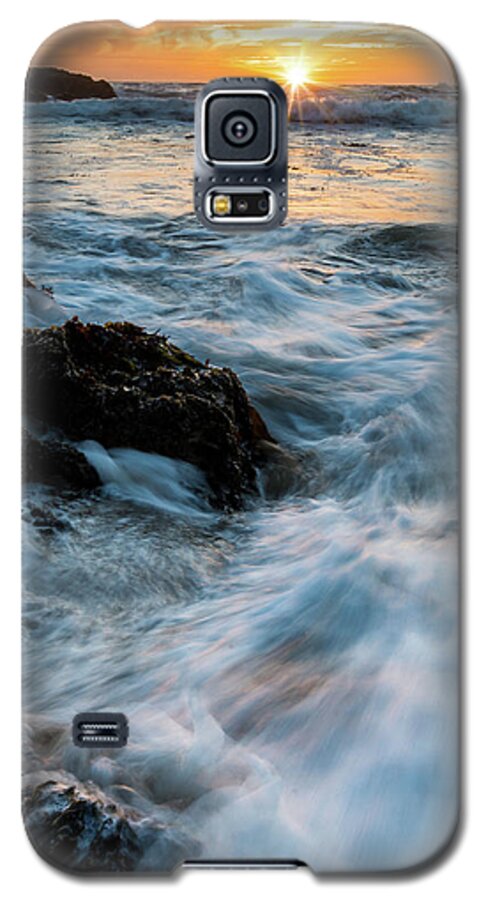 Sunset Galaxy S5 Case featuring the photograph Relentless by Janet Kopper