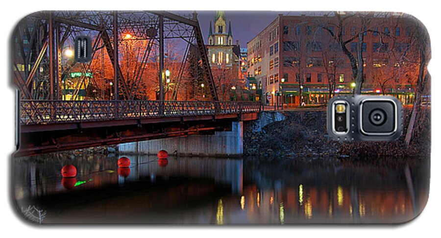 Minneapolis Galaxy S5 Case featuring the photograph Riverplace Minneapolis Little Europe by Wayne Moran