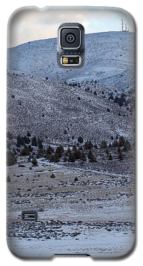 Susanville Galaxy S5 Case featuring the photograph Road to the Top of the World by The Couso Collection