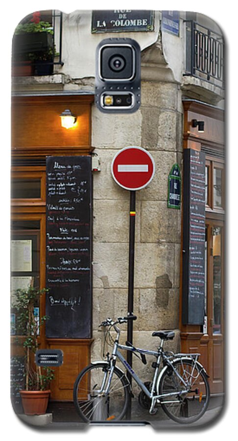 Paris Photography Galaxy S5 Case featuring the photograph Rue De La Colombe - Paris Photograph by Melanie Alexandra Price