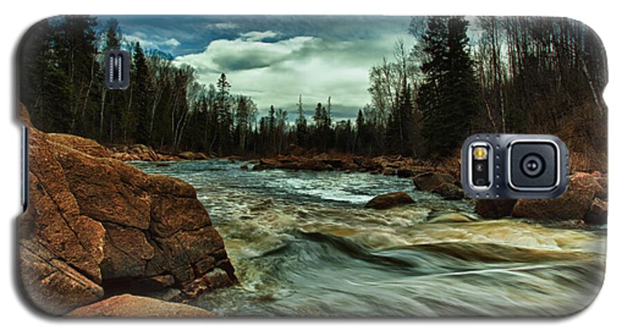 Mckenzie Galaxy S5 Case featuring the photograph Rushing by Jakub Sisak