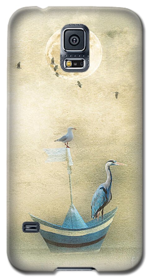 Watercolour Galaxy S5 Case featuring the painting Sailing by the Moon by Chris Armytage