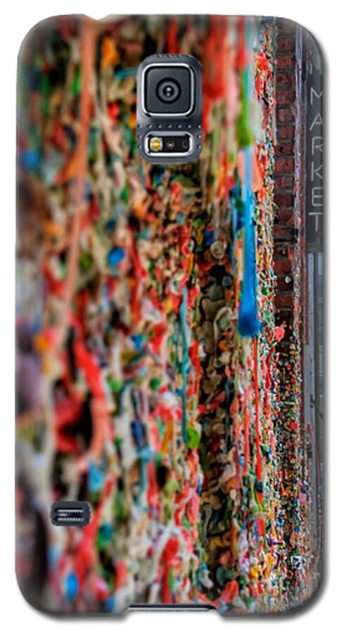 Seattle Galaxy S5 Case featuring the photograph Seattle Gum Wall by Spencer McDonald