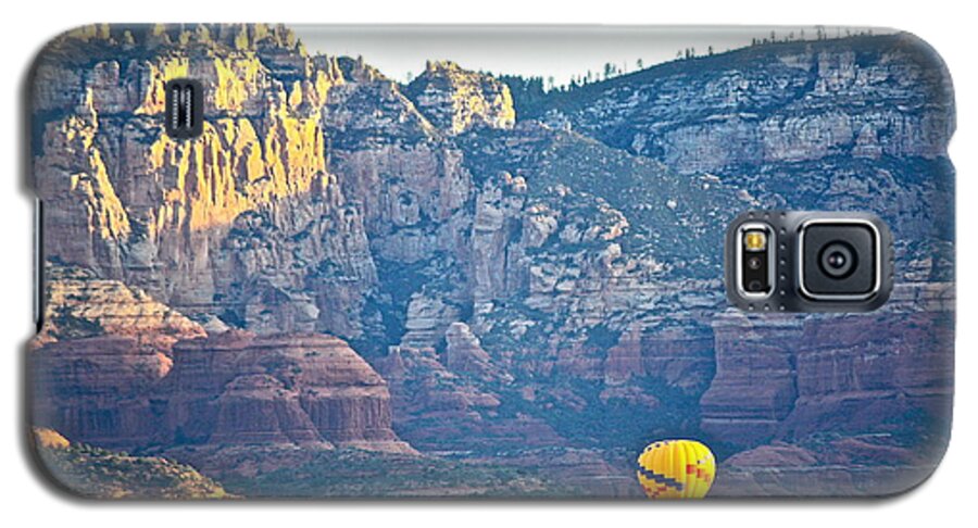 Hot Air Balloons Galaxy S5 Case featuring the photograph Sedona Morning by Diana Hatcher