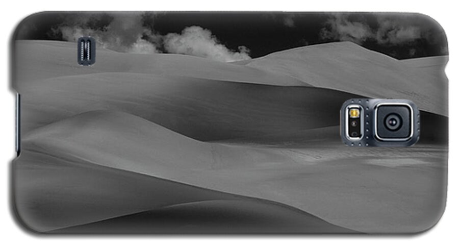 Clouds Galaxy S5 Case featuring the photograph Shades of Sand by Brian Duram