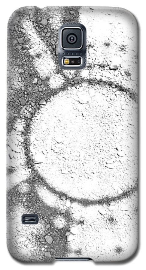 Sun Galaxy S5 Case featuring the photograph Circles by Melisa Elliott