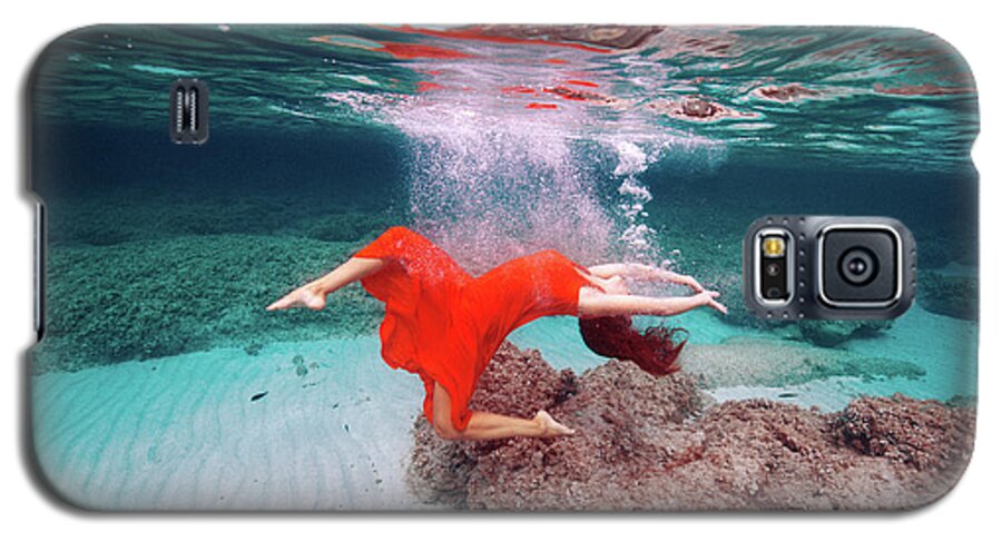 Swim Galaxy S5 Case featuring the photograph SHE by Gemma Silvestre