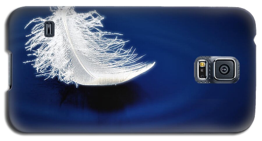 Feather Galaxy S5 Case featuring the photograph Silent Impact by Mark Fuller