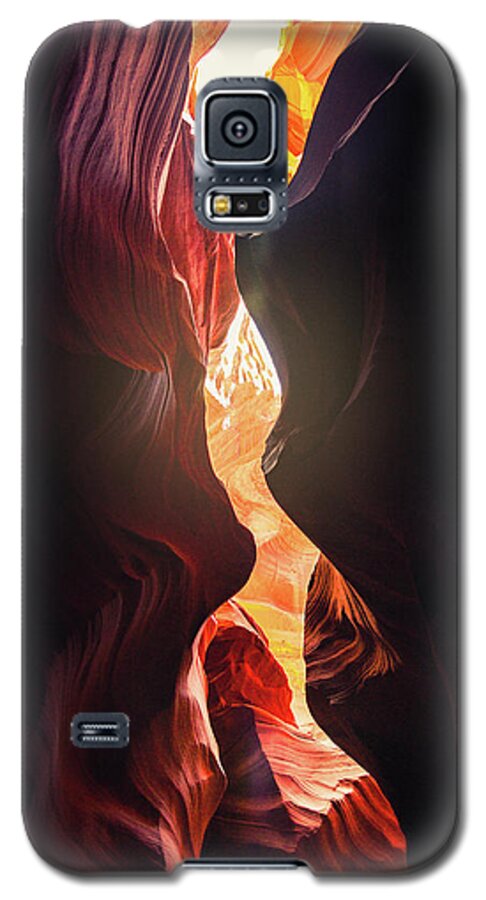 Horseshoe Galaxy S5 Case featuring the photograph Skylight by Peter Hull