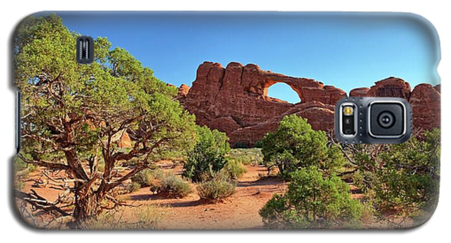 Skyline Arch Galaxy S5 Case featuring the photograph Skyline Arch by Kyle Lee
