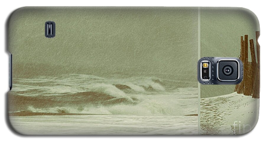 Beach Galaxy S5 Case featuring the photograph Solitude is Deafening by Dana DiPasquale