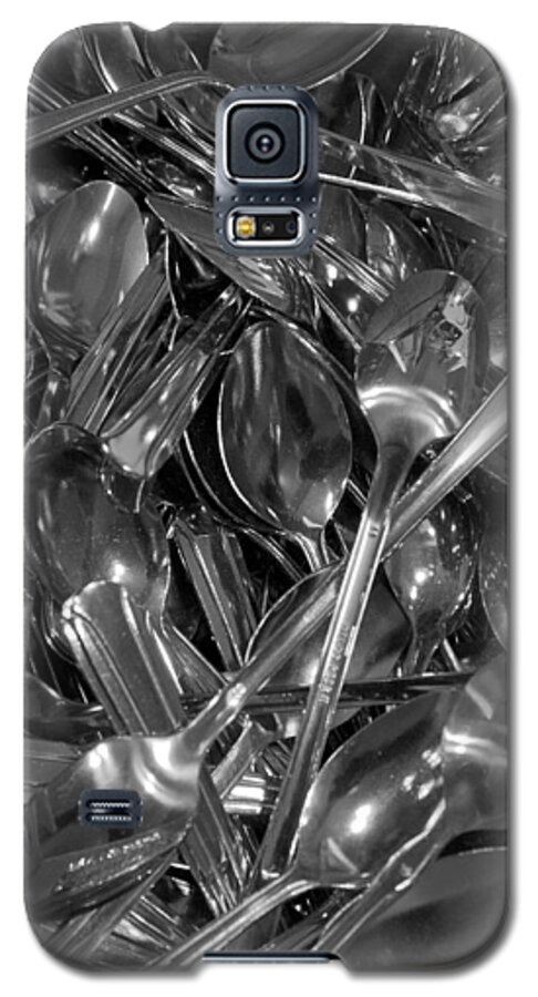 Spoons Galaxy S5 Case featuring the photograph Spoons by Henri Irizarri
