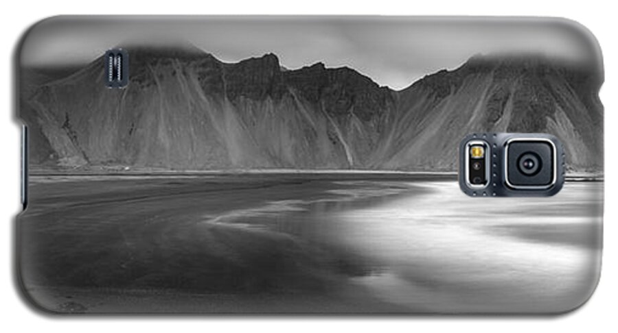 Stokksnes Galaxy S5 Case featuring the photograph Stokksnes iceland BandW by Gunnar Orn Arnason