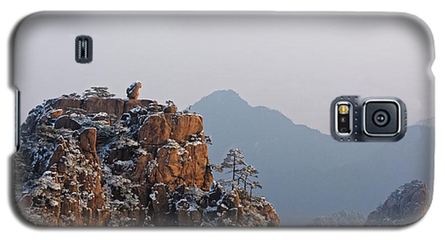 China Galaxy S5 Case featuring the photograph Stone Monkey Gazing over Sea of Clouds at Sunrise by James L Davidson