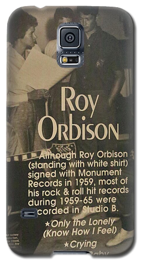 Elvis Galaxy S5 Case featuring the photograph Studio B Roy Orbison by Chuck Kuhn