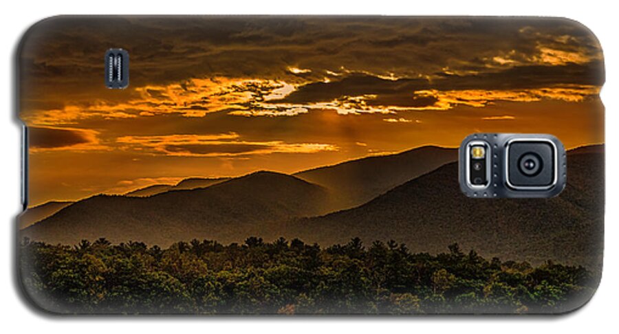 Sunrise Galaxy S5 Case featuring the photograph Sunrise in Cades Cove Great Smoky Mountains Tennessee by T Lowry Wilson