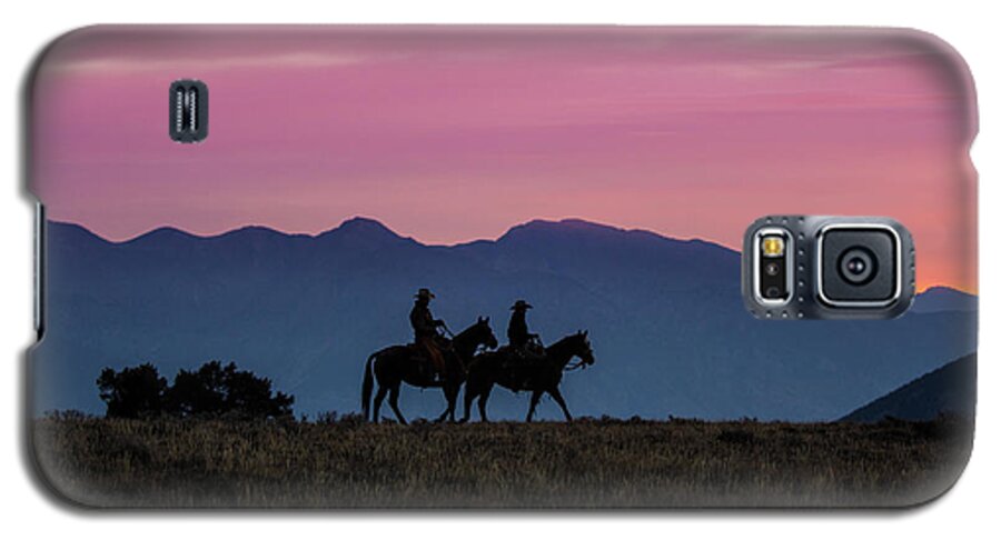 Horses Galaxy S5 Case featuring the photograph Sunrise in the Lost River Range Wild West Photography Art by Kay by Kaylyn Franks