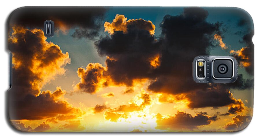 Atantic Ocean Galaxy S5 Case featuring the photograph Sunrise on the Atlantic #19 by Jeremy Herman