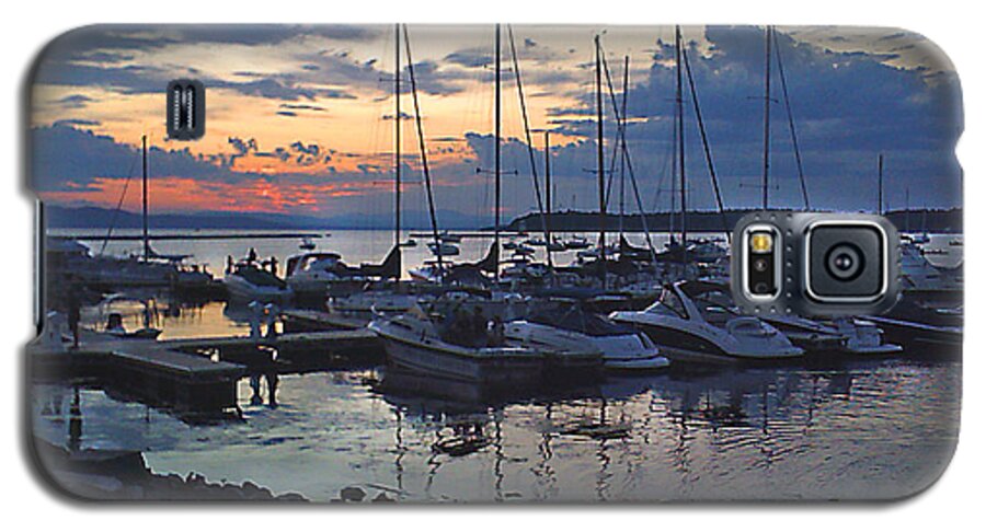 Small Boats Galaxy S5 Case featuring the photograph Sunset Dock by Felipe Adan Lerma