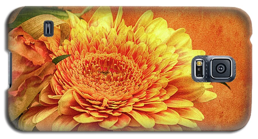 Flowers Galaxy S5 Case featuring the photograph Sunset Flowers by Wim Lanclus