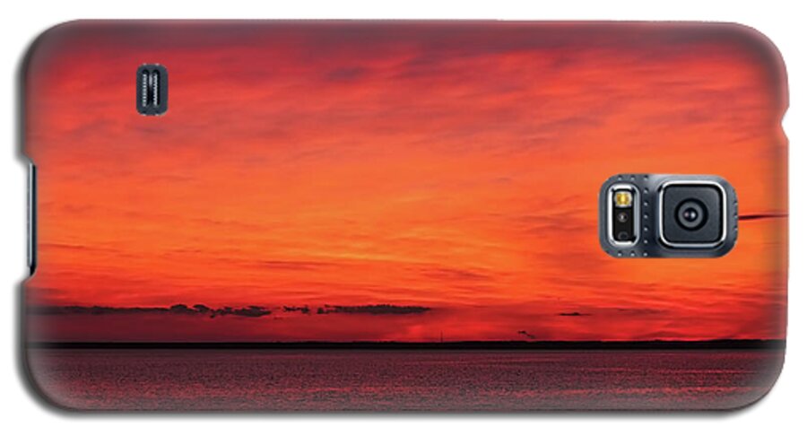 Sunrise Galaxy S5 Case featuring the photograph Sunset on Jersey Shore by Jeff Breiman