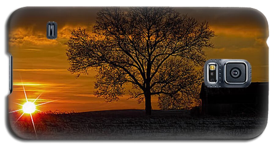 Sun Galaxy S5 Case featuring the photograph The Circle of Life by Skip Tribby