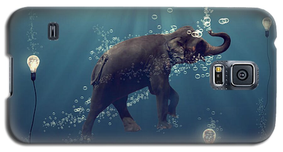 Elephant Galaxy S5 Case featuring the photograph The dreamer by Martine Roch