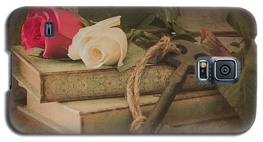 Valentine Galaxy S5 Case featuring the photograph The Key to My Heart by Teresa Wilson