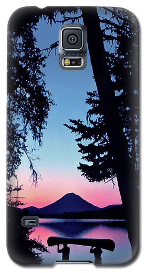 The Walkers Galaxy S5 Case featuring the photograph The Power of Two by The Walkers