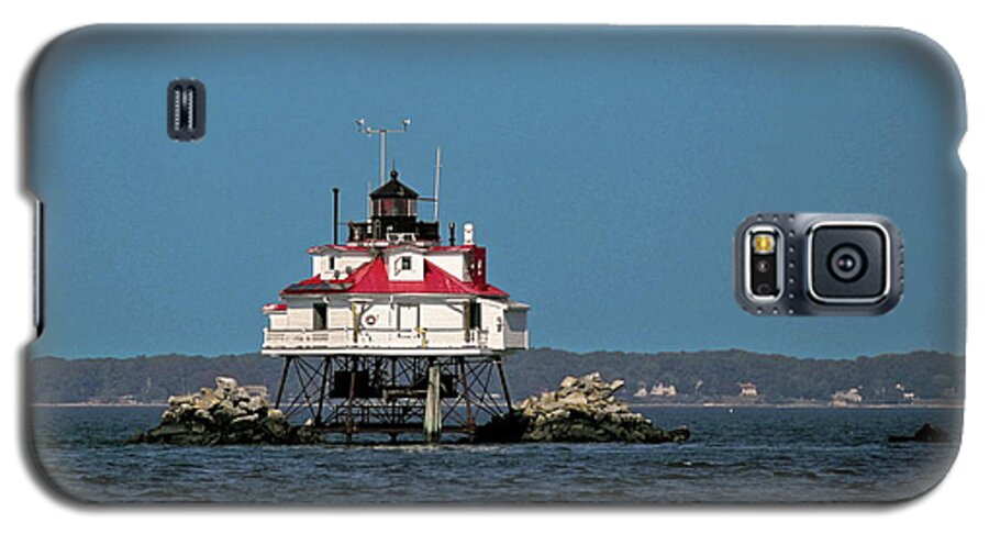 Thomas Point Shoal Light Galaxy S5 Case featuring the photograph Thomas Point Shoal Light by Sally Weigand