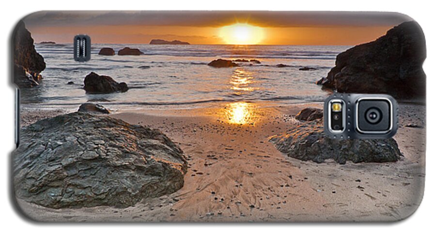 Trinidad State Beach Galaxy S5 Case featuring the photograph Trinidad State Beach Sunset by Greg Nyquist