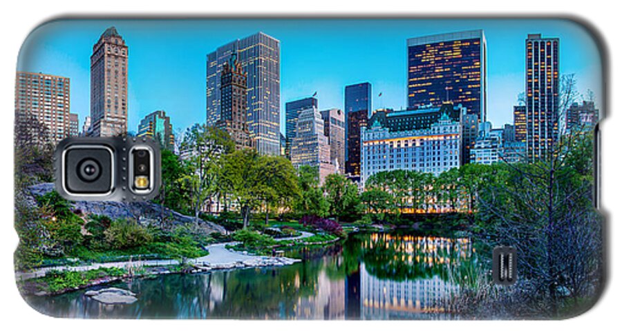 Central Park Galaxy S5 Case featuring the photograph Urban Oasis by Az Jackson