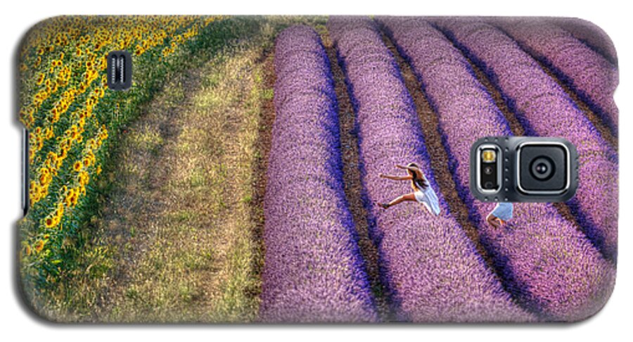 Valansole Galaxy S5 Case featuring the photograph Valensole by Karim SAARI