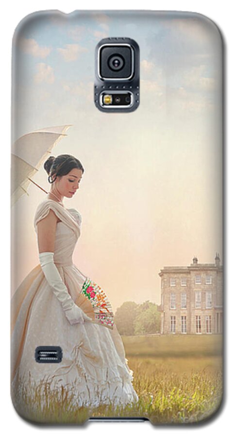 Victorian Galaxy S5 Case featuring the photograph Victorian Woman With Parasol And Fan by Lee Avison