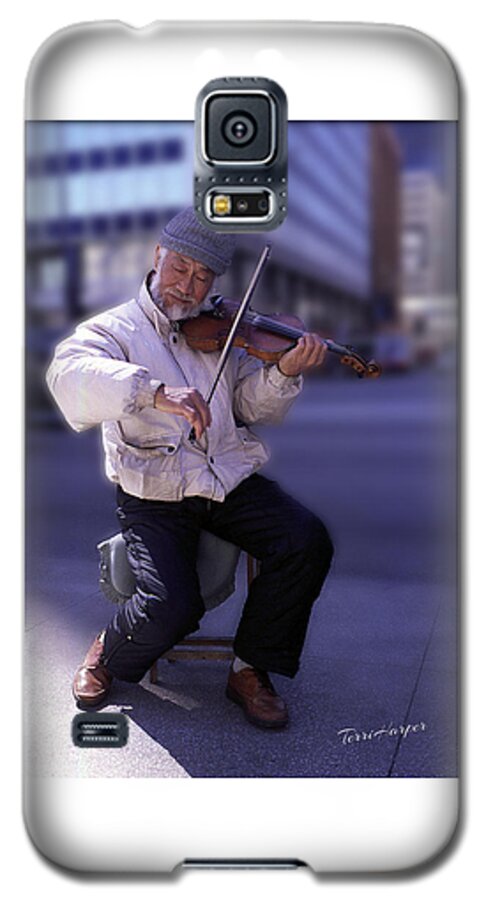 Violin Guy Galaxy S5 Case featuring the photograph Violin Guy by Terri Harper