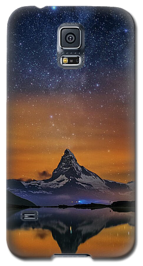 Matterhorn Galaxy S5 Case featuring the photograph Volcano Fountain by Ralf Rohner