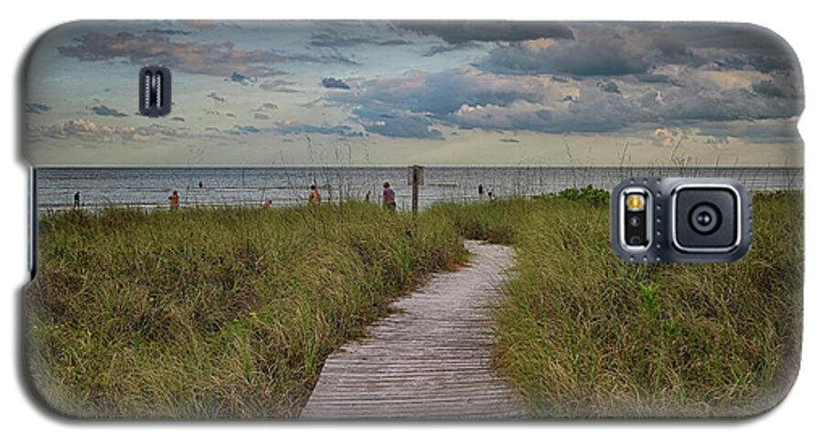 Landscape Galaxy S5 Case featuring the photograph Walkway To The Beach by Deborah Benoit
