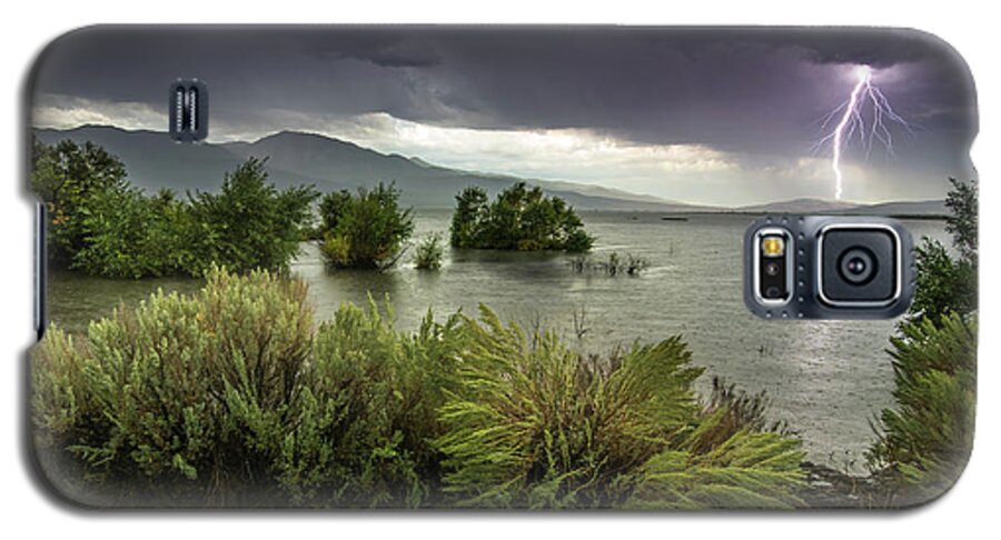 Lightning Galaxy S5 Case featuring the photograph Washoe Lake Lightning by Janis Knight