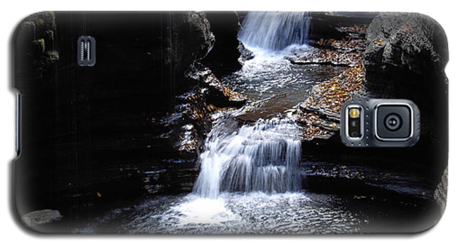  Galaxy S5 Case featuring the photograph Watkins Glen 3 by Vilas Malankar