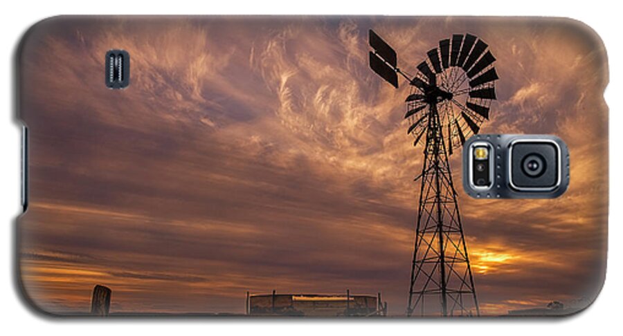 Windmill Galaxy S5 Case featuring the photograph Windmill at Sunset by Catherine Reading