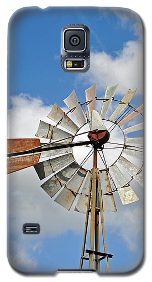 Teresa Blanton Galaxy S5 Case featuring the photograph Windmill by Teresa Blanton
