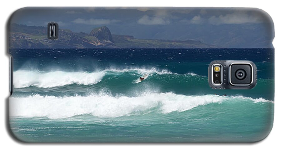 Hookipa Beach Galaxy S5 Case featuring the photograph Windswept Ho'okipa by Susan Rissi Tregoning