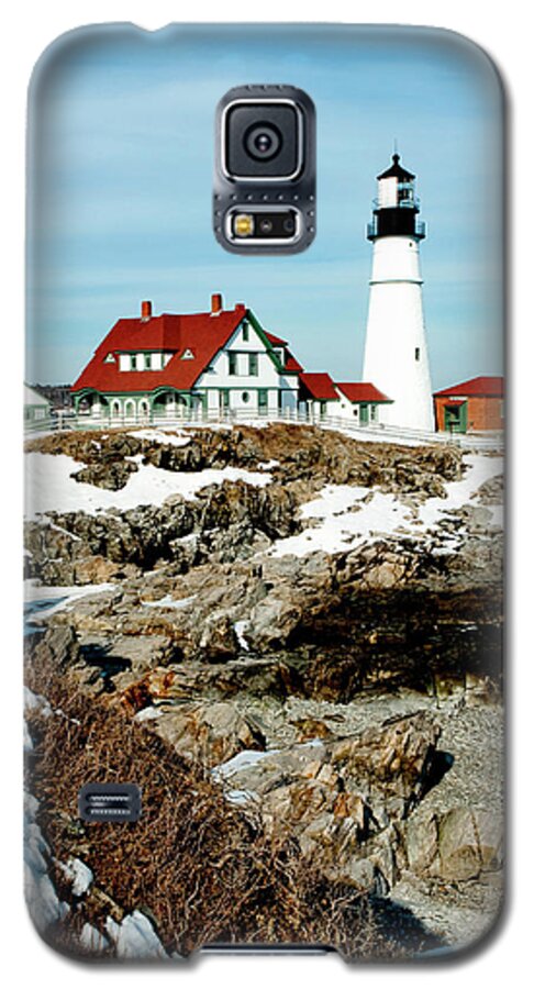 Coast Galaxy S5 Case featuring the photograph Winter at Portland Head by Greg Fortier