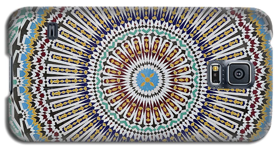 Artisanal Galaxy S5 Case featuring the photograph Beautiful infinity desgn mosaic fountain by Steve Estvanik