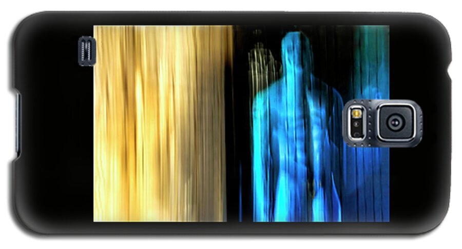Abstract Galaxy S5 Case featuring the photograph Blue man by Gaye Bentham