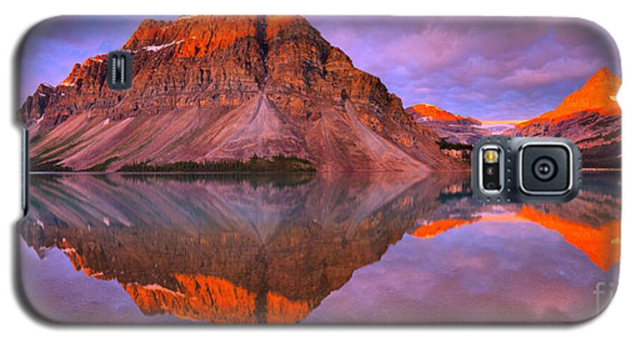Bow Lake Galaxy S5 Case featuring the photograph Bow Lake Summer Sunrise Reflections by Adam Jewell